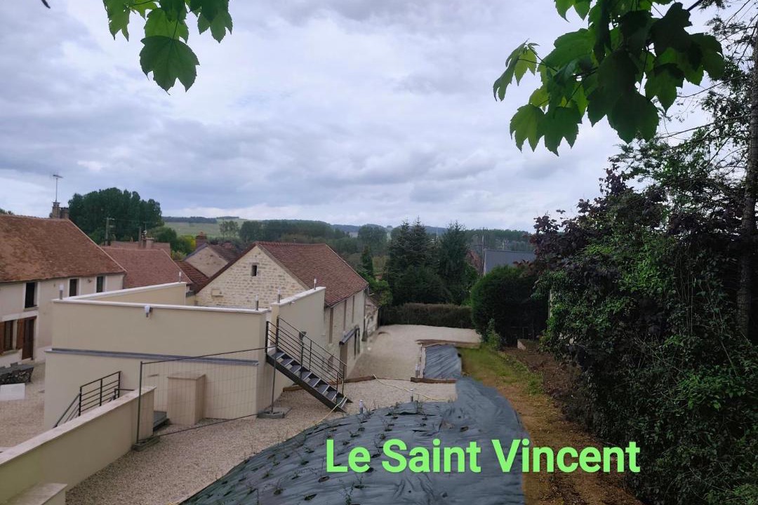 Photo of Others in Chablis