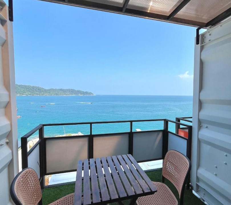 Photo of Patio Balcony in Kampung Pasir Hantu