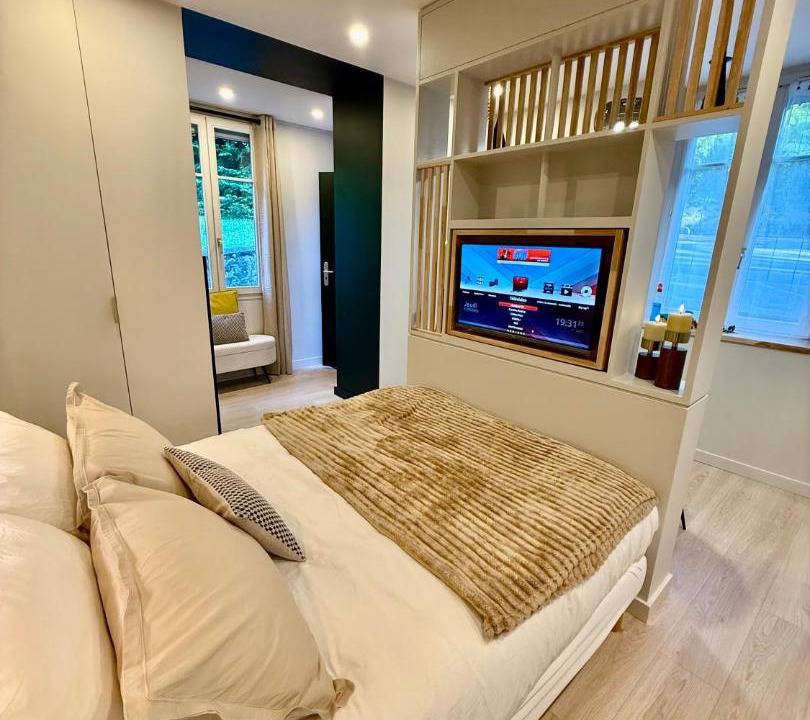 Photo of Bedroom in Aix-les-Bains City Center