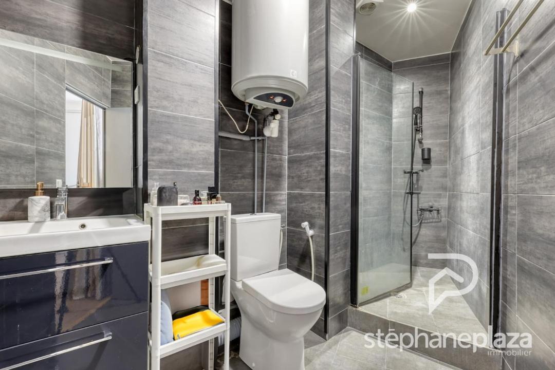 Photo of Bathroom in Villejuif