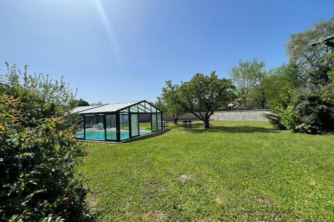 Photo of Others in Mably