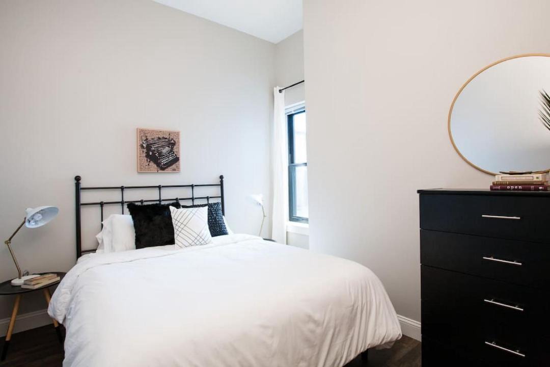 Photo of Bedroom in Downtown Boston