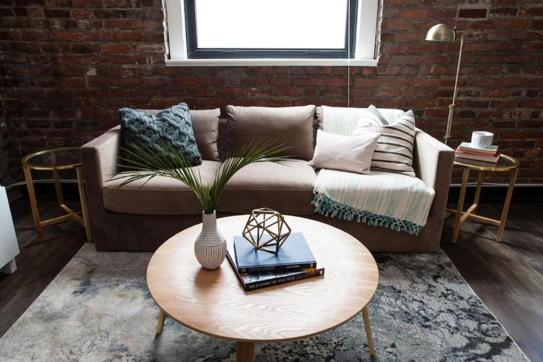 Photo of Livingroom in Downtown Boston