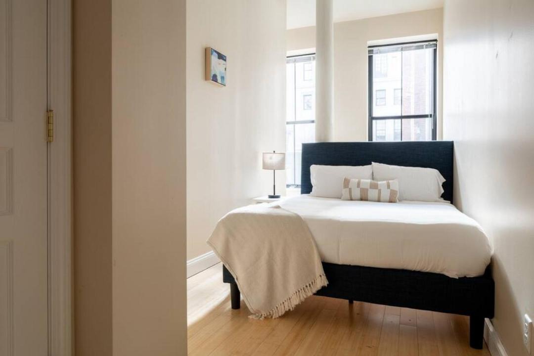 Photo of Bedroom in Downtown Boston