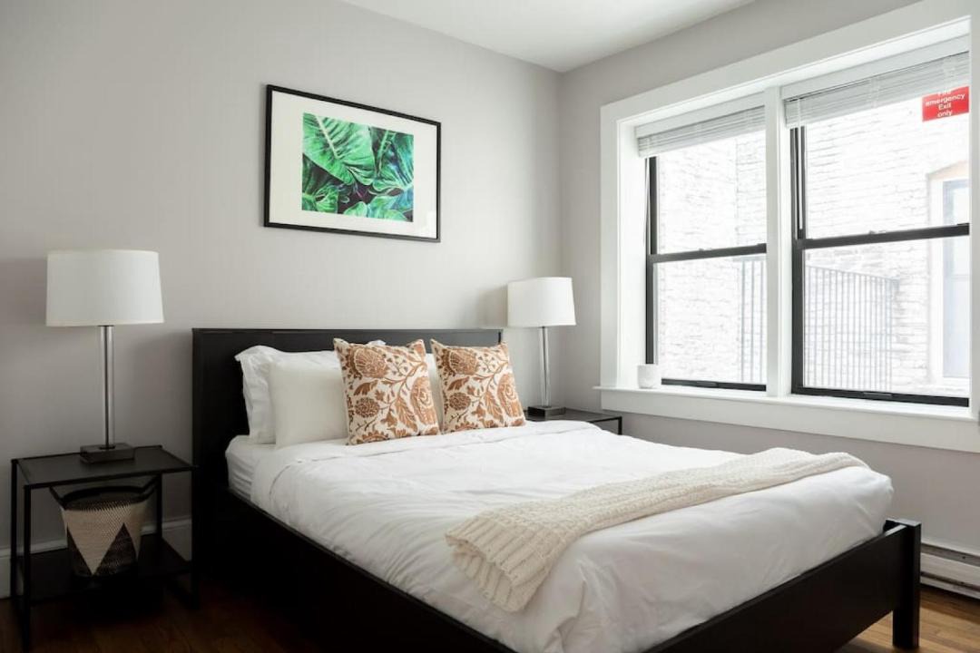 Photo of Bedroom in Theatre District