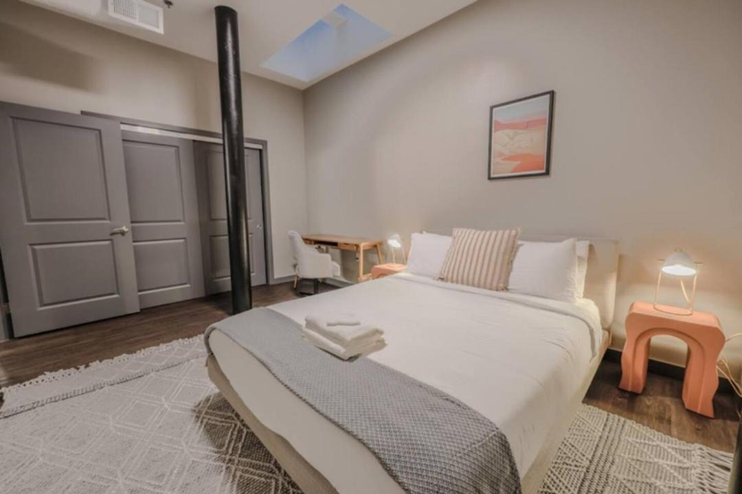 Photo of Bedroom in Downtown Boston