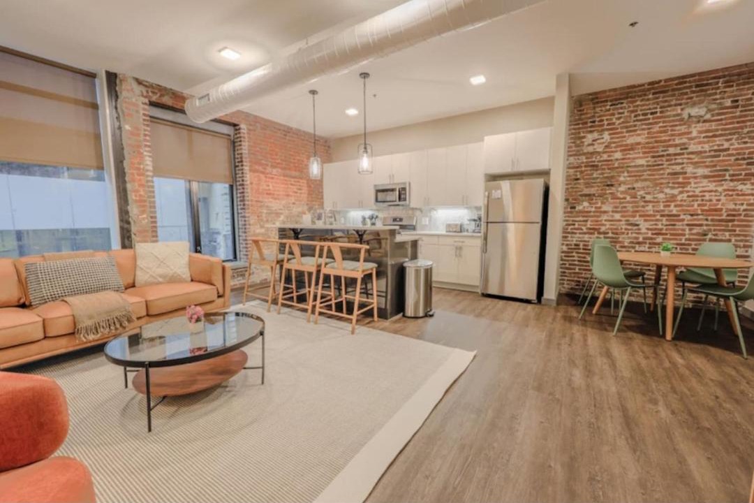 Photo of Others in Downtown Boston