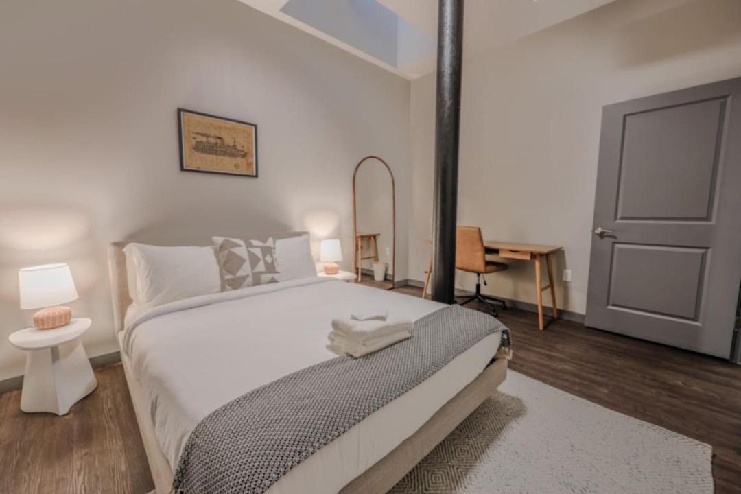 Photo of Bedroom in Downtown Boston