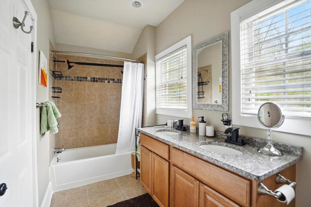 Photo of Bathroom in White Hall