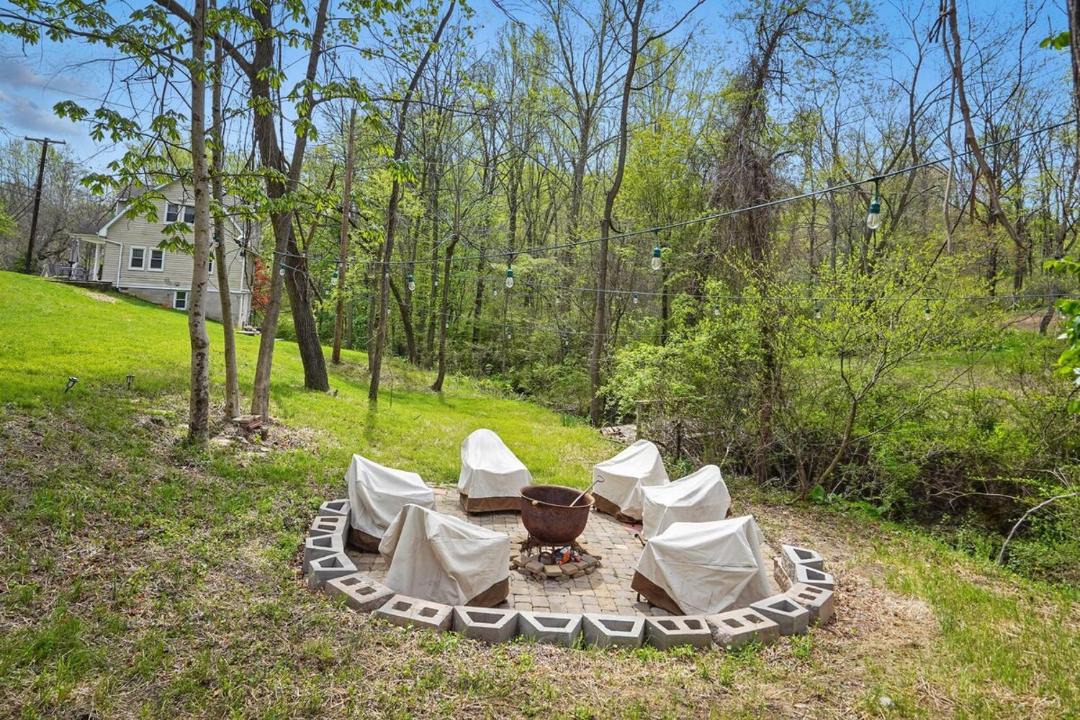 Photo of Others in White Hall