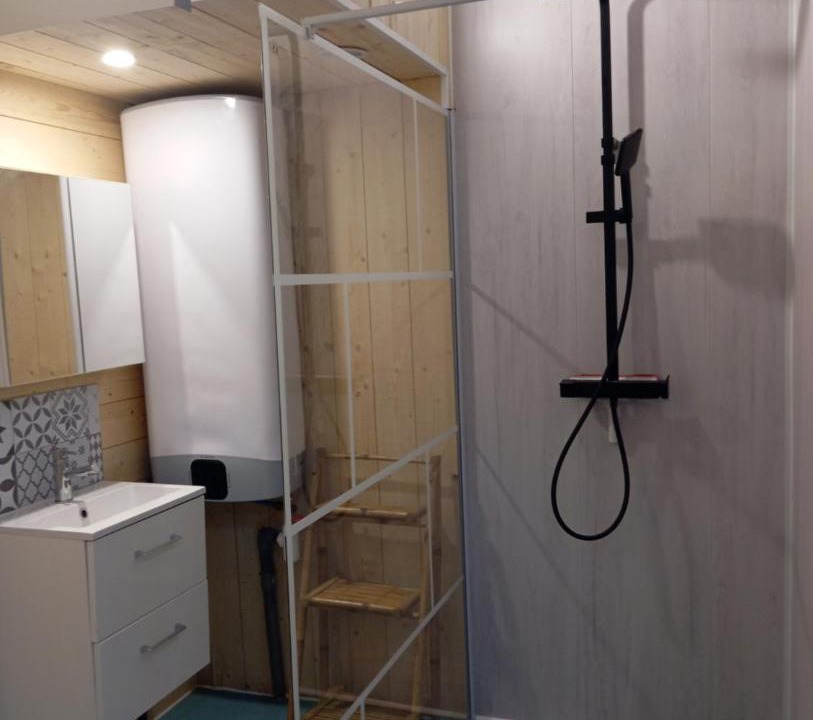 Photo of Bathroom in La Neuville-du-Bosc