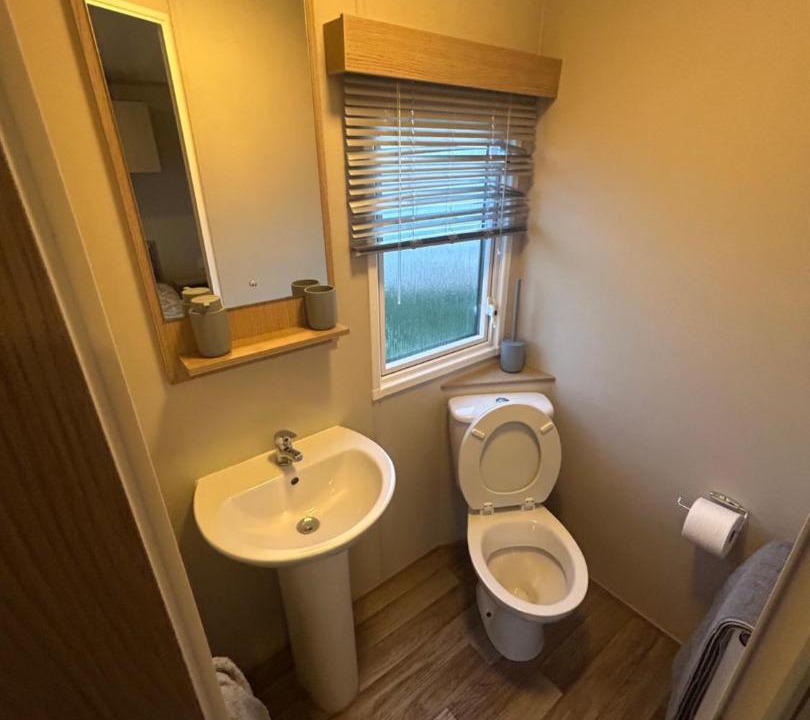 Photo of Bathroom in Cockburnspath