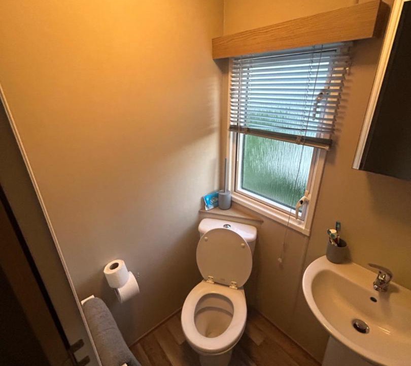 Photo of Bathroom in Cockburnspath
