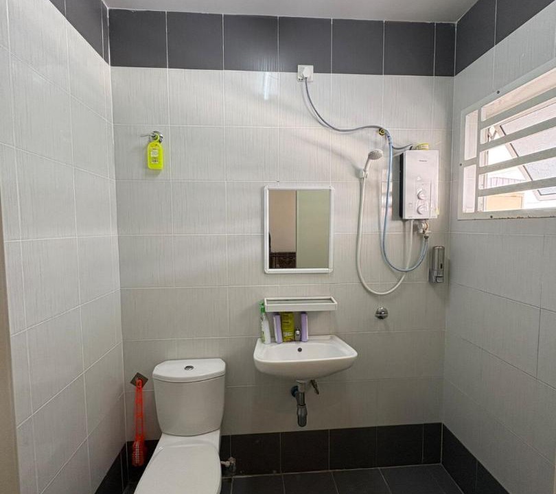 Photo of Bathroom in Padang Saujana
