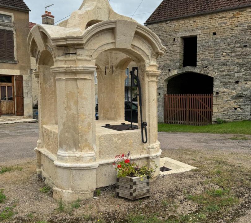 Photo of Others in Bierry-les-Belles-Fontaines