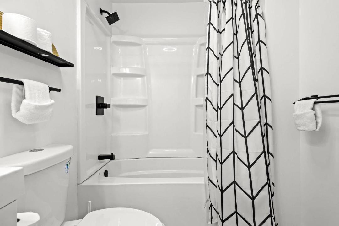 Photo of Bathroom in Audubon