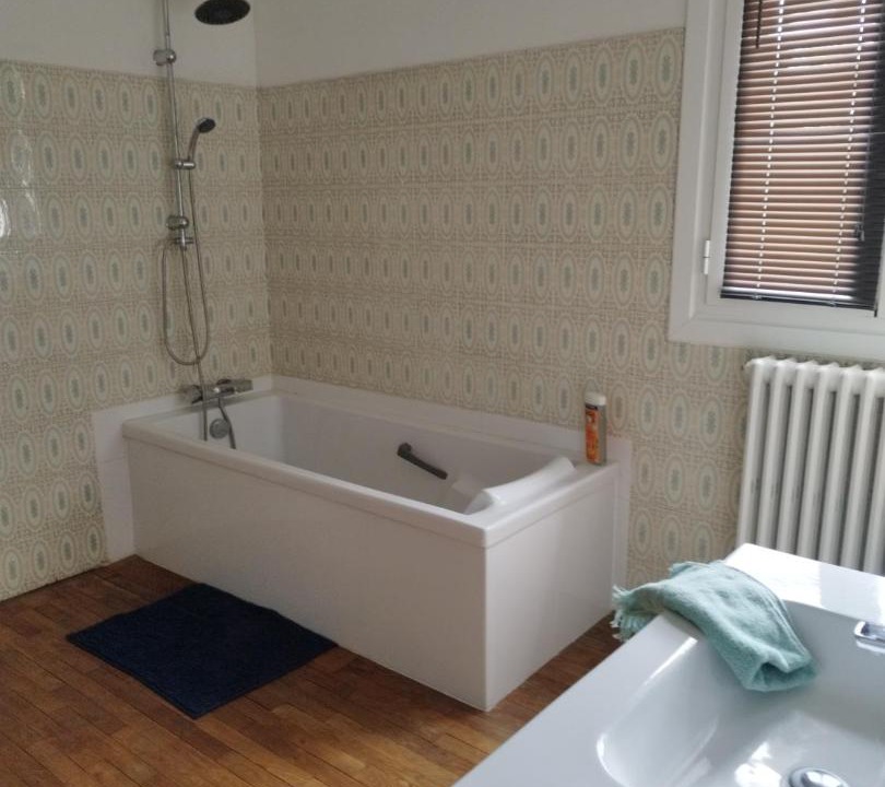 Photo of Bathroom in Ussac