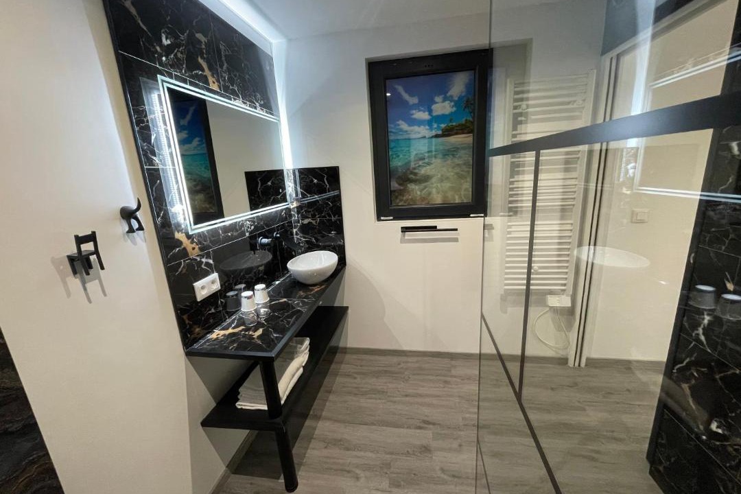 Photo of Bathroom in Flers