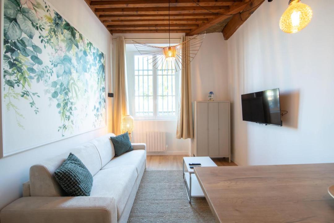 Photo of Others in Griffon - Royale