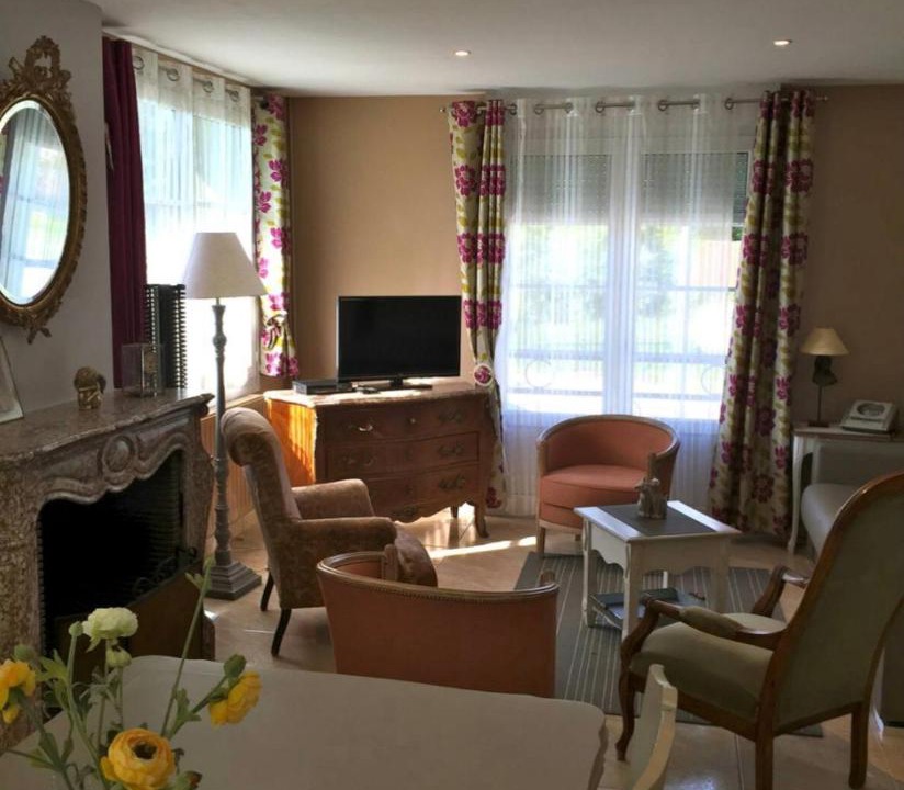 Photo of Others in Attin