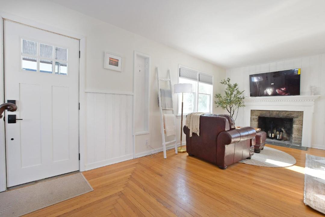 Photo of Others in East Setauket