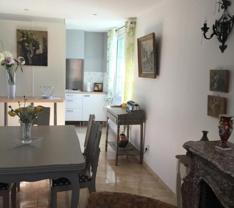 Photo of Others in Attin