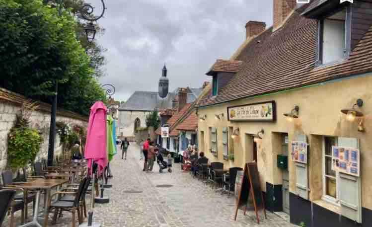 Photo of Others in Attin