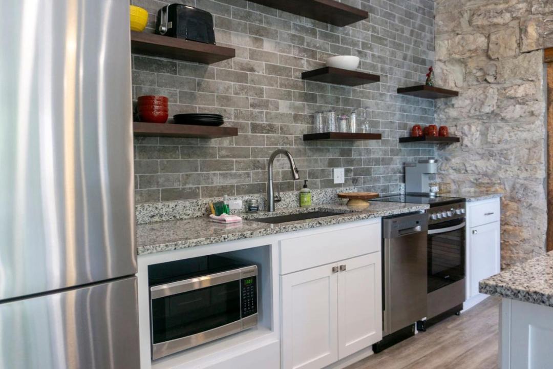 Photo of Kitchen in Eureka Springs Historic District