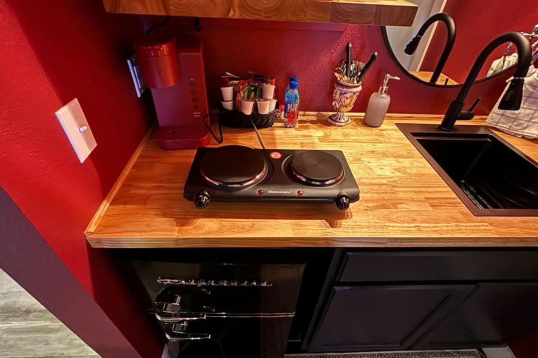 Photo of Kitchen in Eureka Springs Historic District