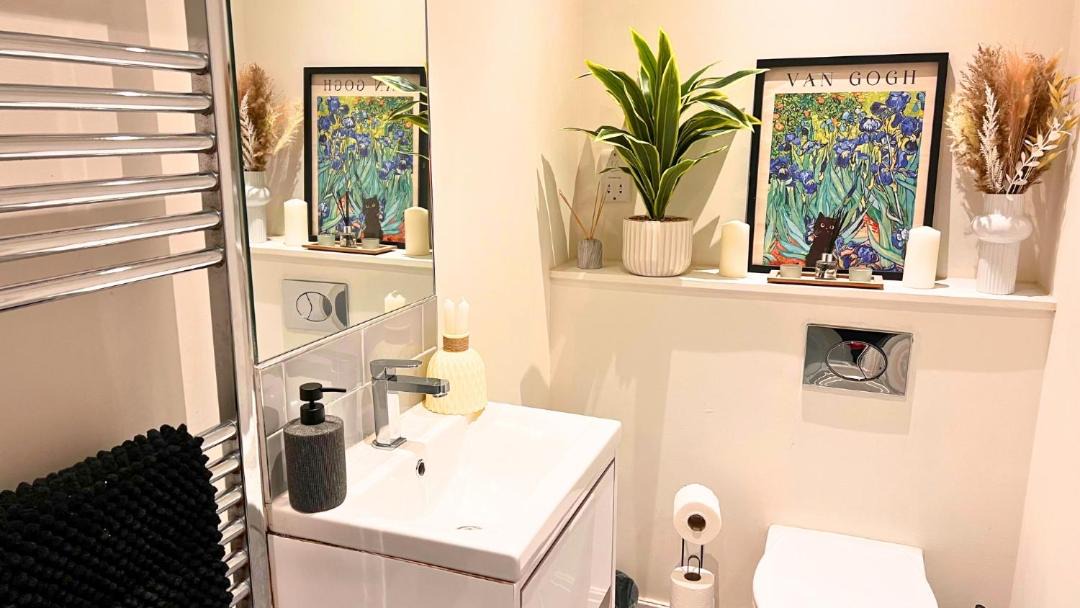 Photo of Bathroom in Saint Paul's