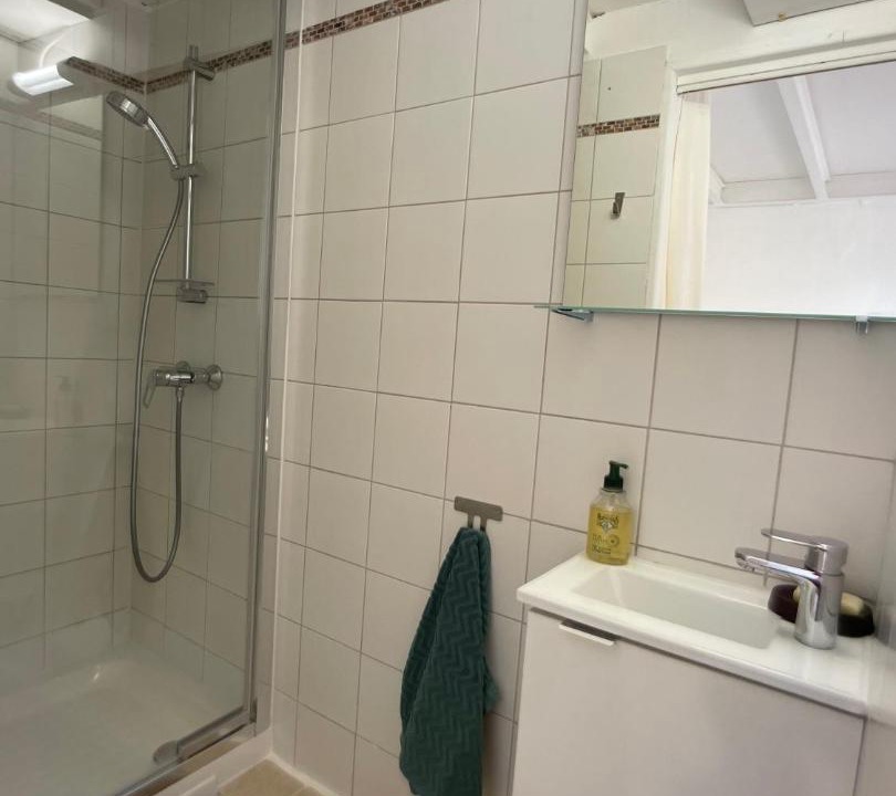 Photo of Bathroom in Butte-aux-Cailles