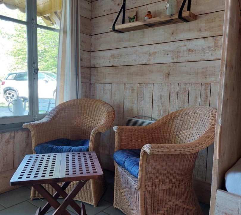 Photo of Others in Hurecourt