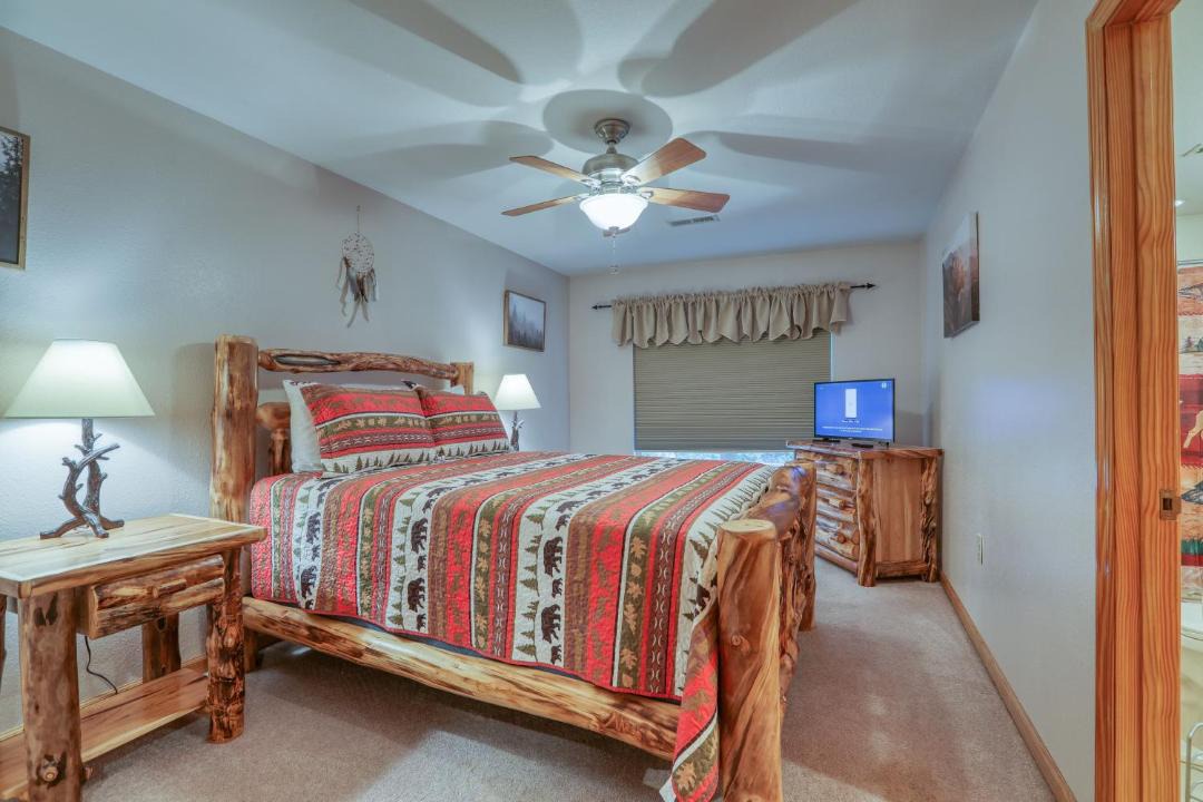 Photo of Bedroom in Cosby
