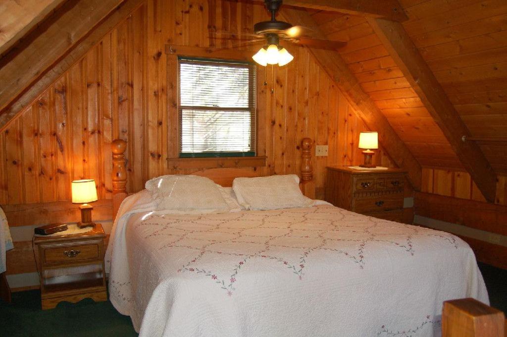 Photo of Bedroom in Cosby