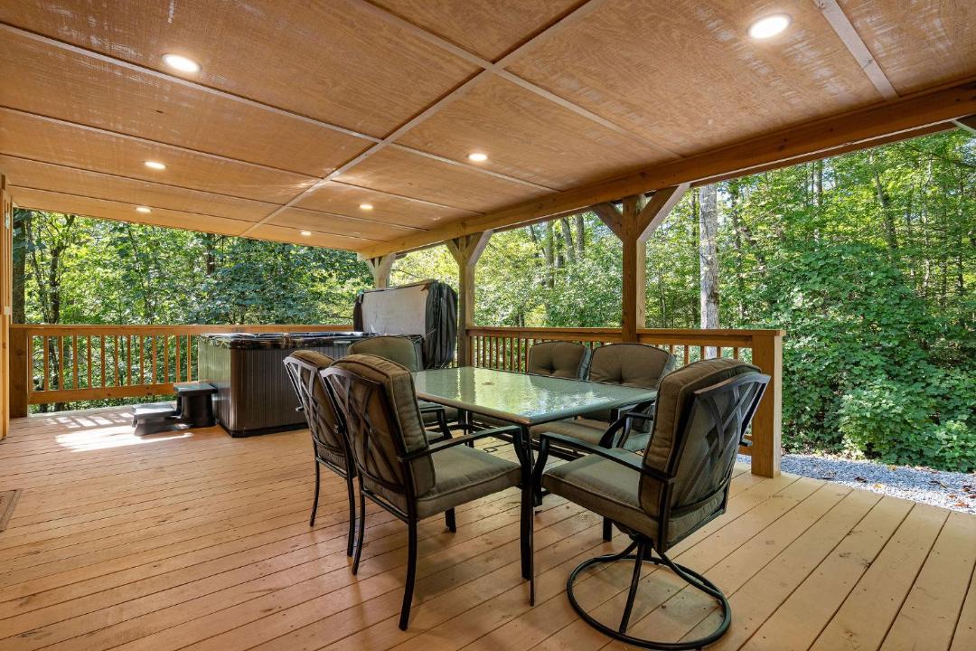Photo of Patio Balcony in Cosby