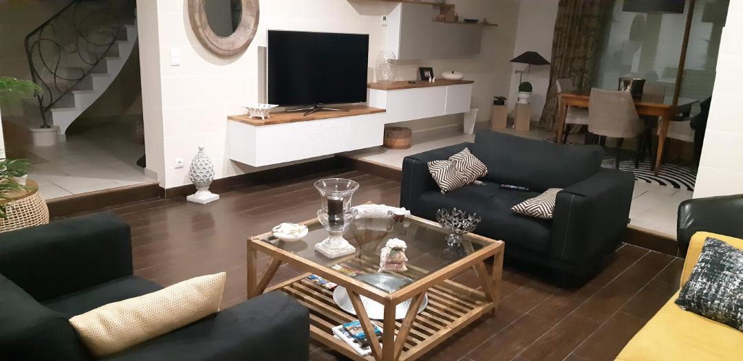 Photo of Livingroom in Yvre-l'Eveque