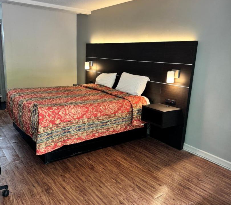 Photo of Bedroom in Locust Grove