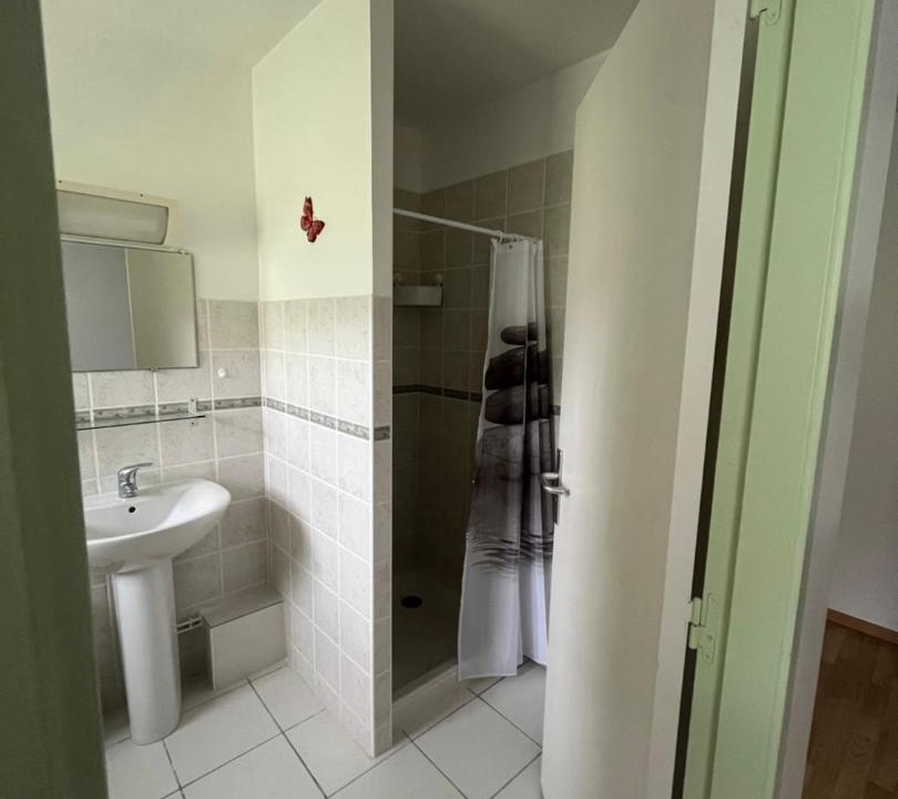 Photo of Bathroom in La Salle-en-Beaumont