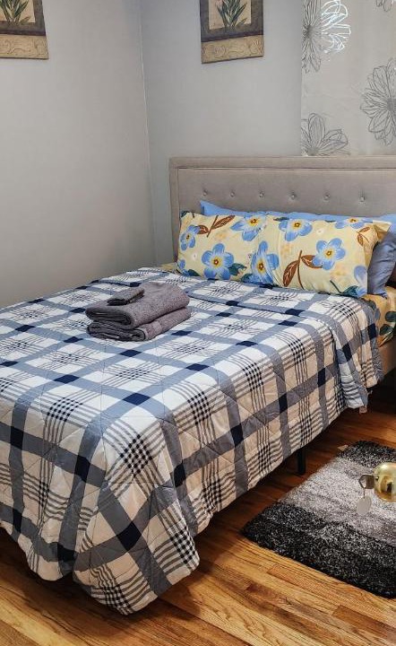 Photo of Bedroom in Lower Vailsburg