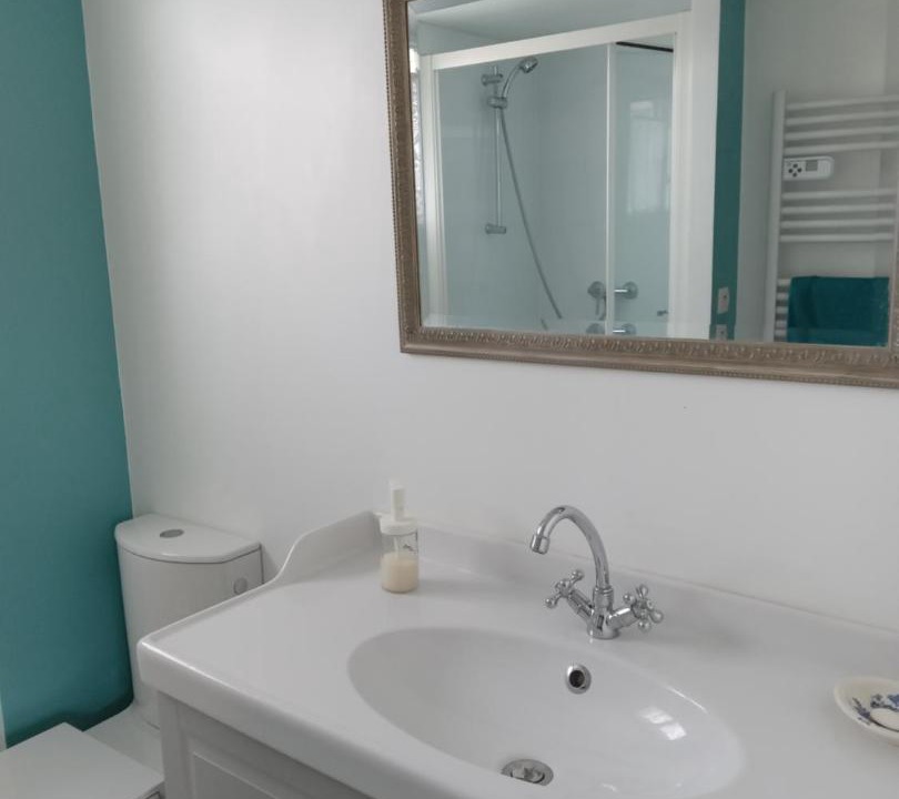 Photo of Bathroom in Clety