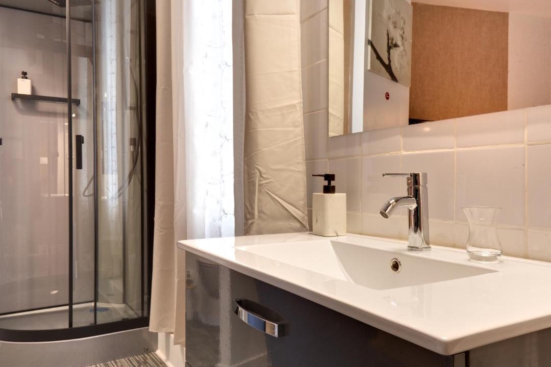 Photo of Bathroom in Saint-Yorre