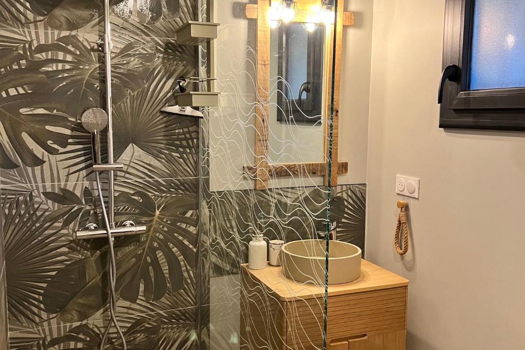 Photo of Bathroom in Espeluche