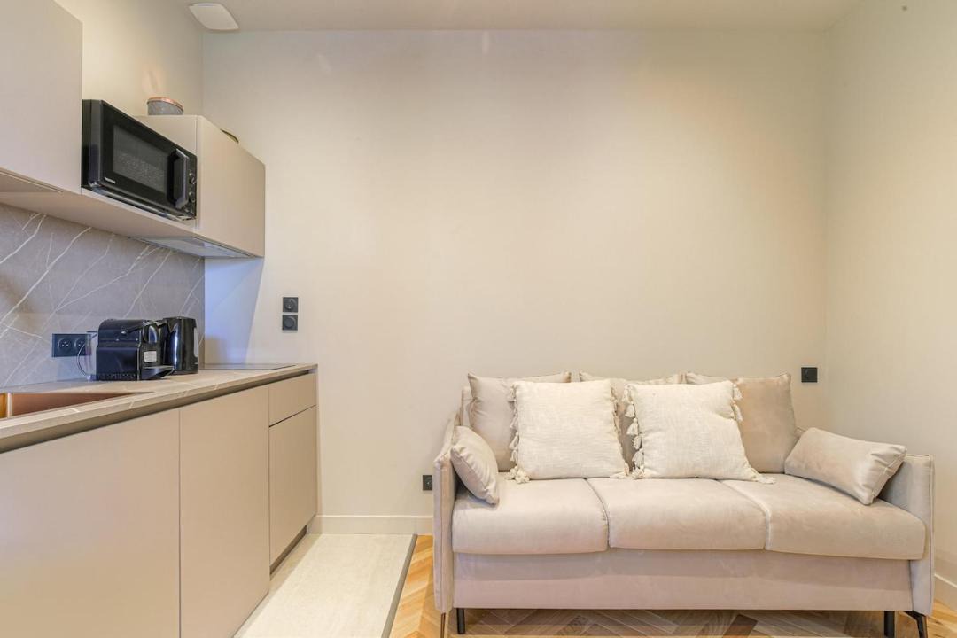 Photo of Others in Ecully