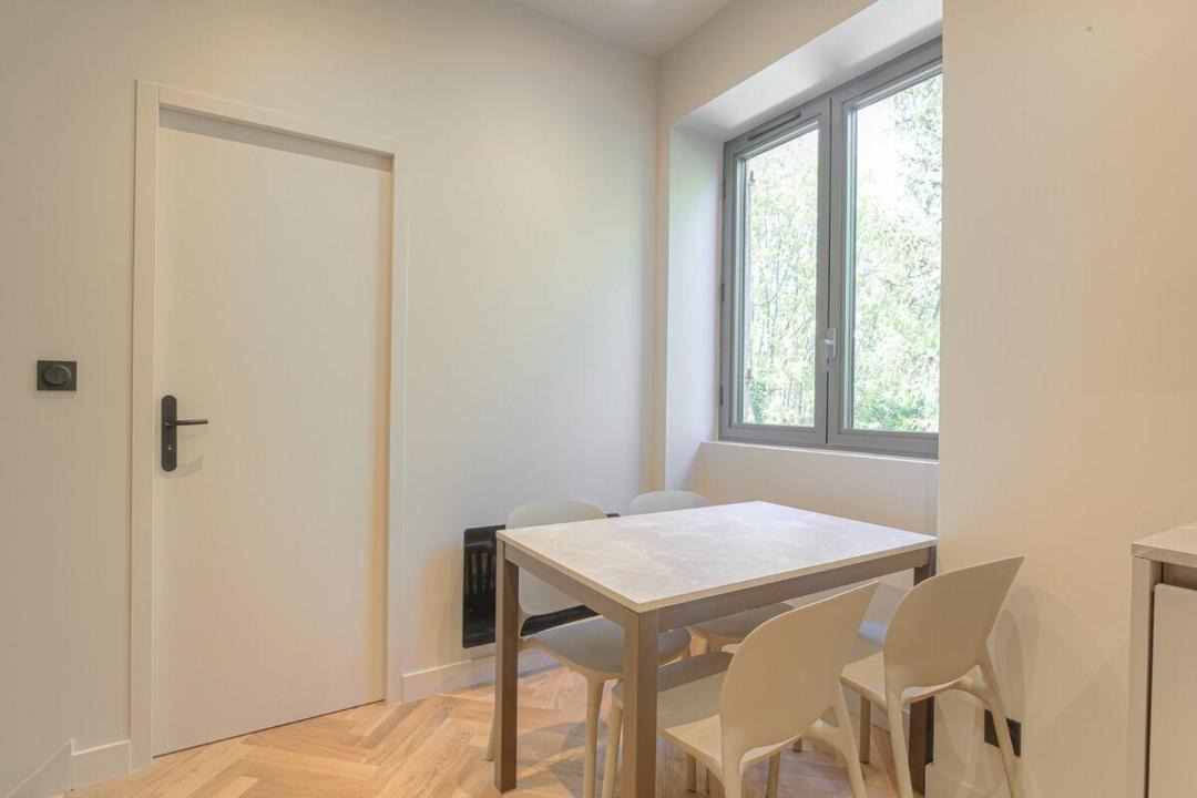 Photo of Others in Ecully