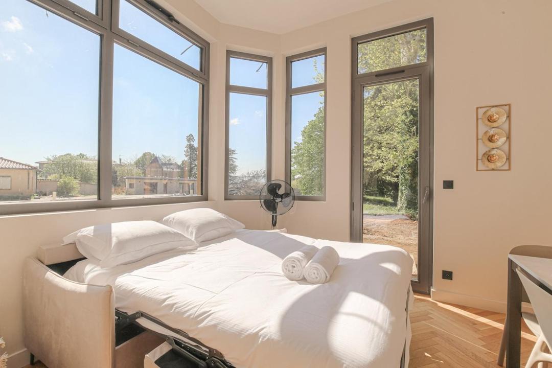 Photo of Bedroom in Ecully