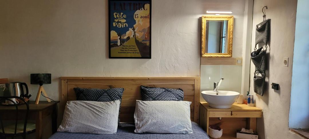 Photo of Others in Lautrec