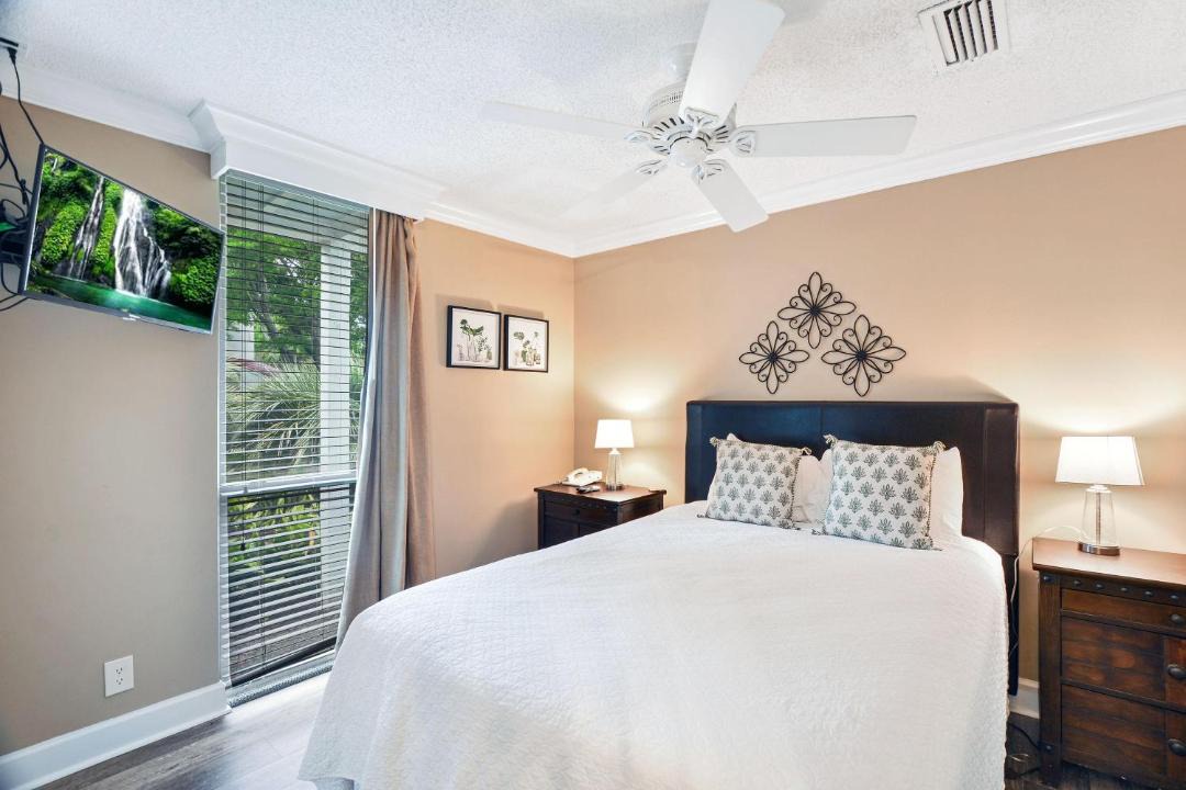Photo of Bedroom in Jekyll Island