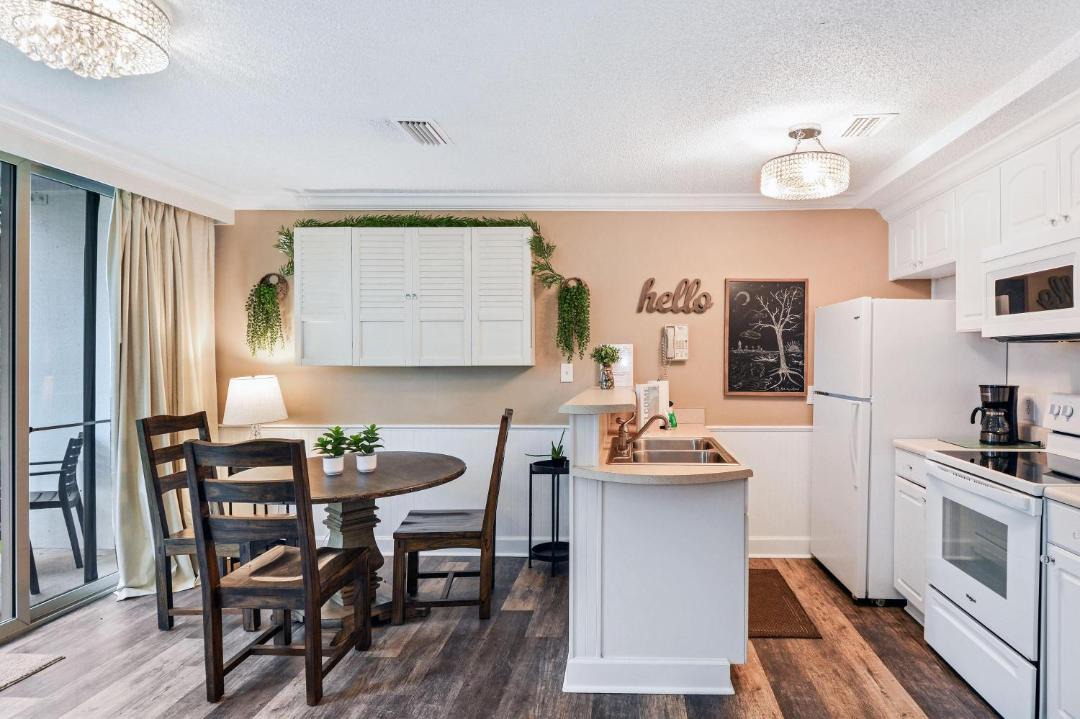 Photo of Kitchen in Jekyll Island