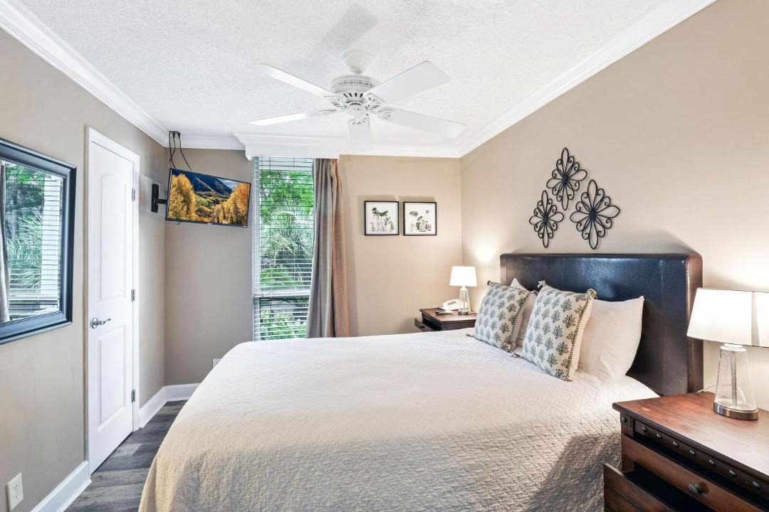 Photo of Bedroom in Jekyll Island