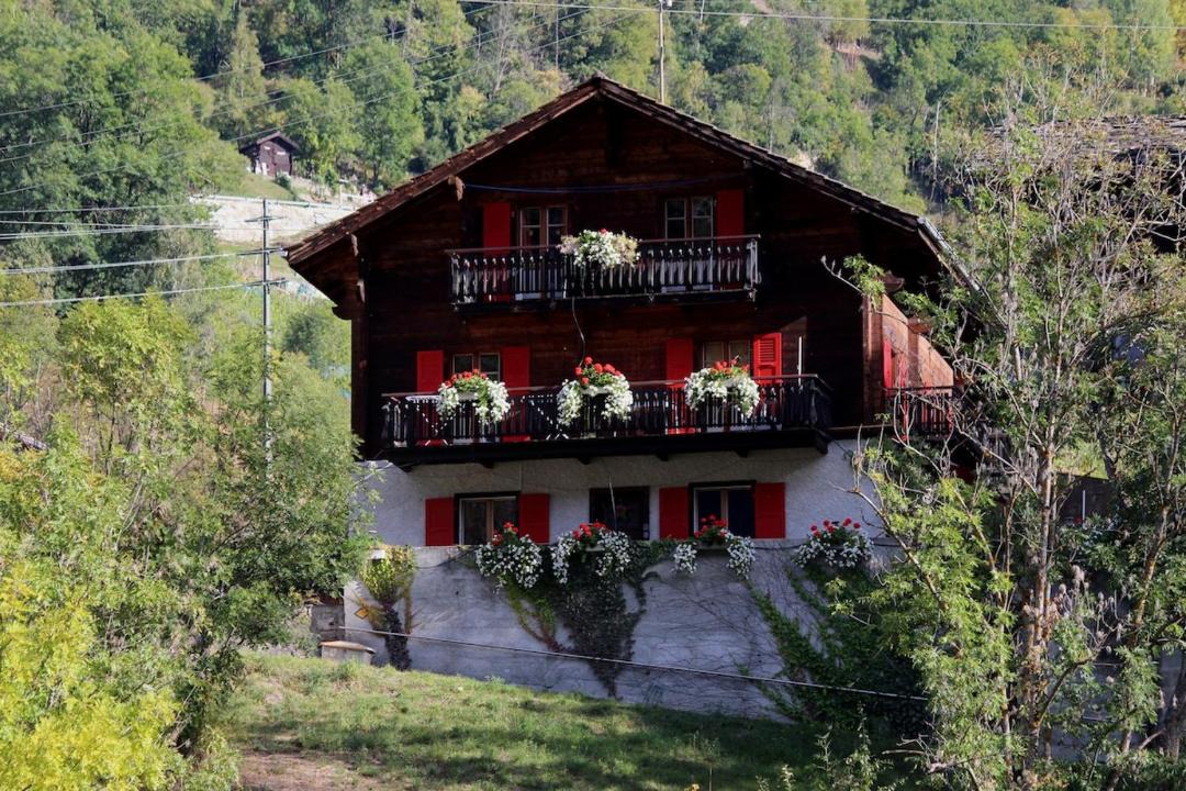 Photo of Others in Stalden